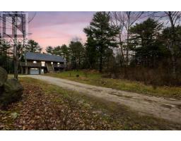 Living room - 26 Willies Lane, Fox Point, NS B0J1T0 Photo 2