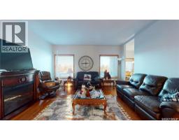 Kitchen/Dining room - 11330 Wascana Meadows, Regina, SK S4V2V4 Photo 3