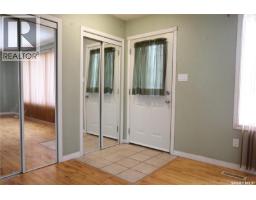 Foyer - 129 Dianne Street, Balcarres, SK S0G0C0 Photo 4