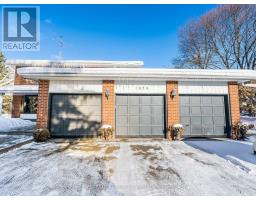 Bedroom 4 - 1958 Innisfil Heights Crescent, Innisfil, ON L9S4A9 Photo 2