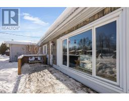 Primary Bedroom - 1032 Gilmore Avenue, Innisfil, ON L0L1W0 Photo 4