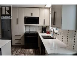 Primary Bedroom - 4803 45 Avenue, Athabasca, AB T9S2B5 Photo 3