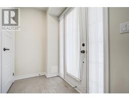 Kitchen - 10943 Victoria Square Boulevard, Markham, ON L6C0Z3 Photo 4