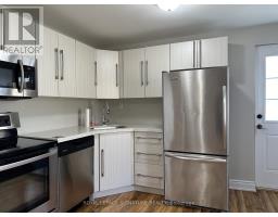 Kitchen - Upper 899 Lakeshore Road E, Mississauga, ON L5E1E2 Photo 3