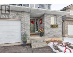 Kitchen - 72 Pearl Street, Tillsonburg, ON N4G0A2 Photo 3
