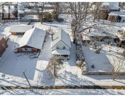 Kitchen - 5 Adelaide Street S, Kawartha Lakes, ON K9V3J3 Photo 3
