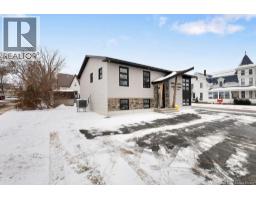 85 Pleasant Street, Miramichi, NB E1V1X8 Photo 2