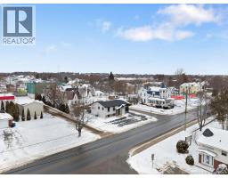 85 Pleasant Street, Miramichi, NB E1V1X8 Photo 5