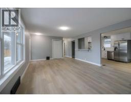 Bedroom - 2402 5th Avenue S, Lethbridge, AB T1J0X3 Photo 4