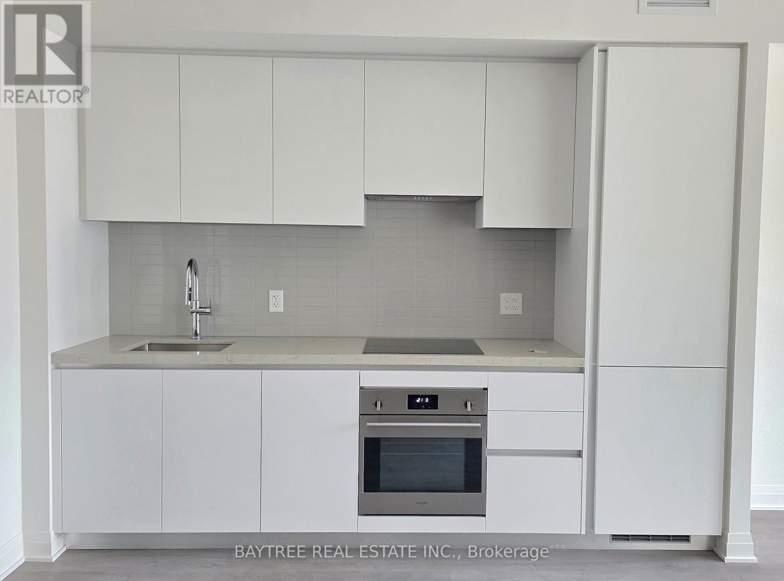 2401 4015 The Exchange