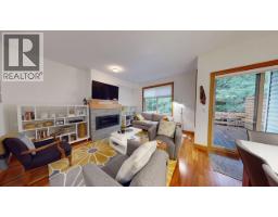 17 1530 Tynebridge Lane, Whistler, BC V8E0L3 Photo 2