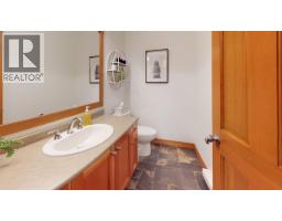 17 1530 Tynebridge Lane, Whistler, BC V8E0L3 Photo 4