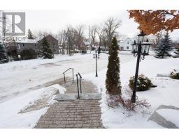 Bathroom - 103 94 Francis Street W, Kawartha Lakes, ON K0M1N0 Photo 5
