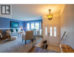 12125 Irving Street, Maple Ridge, BC V2X9S5 Photo 4