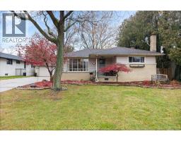 Utility room - 2701 Curry, Windsor, ON N9E2S6 Photo 3