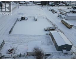 917 921 Spinney Drive, Dawson Creek, BC V1G1S6 Photo 4