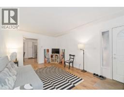 2026 2028 Columbia Street, Port Moody, BC V3H1W7 Photo 3