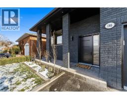 Laundry room - 146 Kenora Avenue, Hamilton, ON L8E3N7 Photo 3