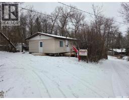 Living room - 697 8th Street, White Bear Ir 70, SK S0C0R0 Photo 4