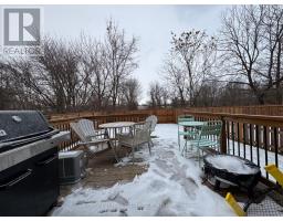 105 King Street E, Chathamkent, ON N7M3N1 Photo 5