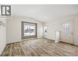 Living room - 1118 Middle Bench Road Unit 6, Keremeos, BC V0X1N2 Photo 3