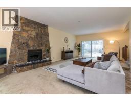 Family room - 1509 Lynnfield Pl, Saanich, BC V8N5Y9 Photo 3