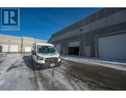 16 125 Don Hillock Drive, Aurora, ON L4G0H8 Photo 4