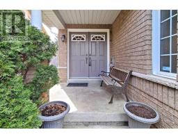 Kitchen - 29 Emmitt Road, Vaughan, ON L6A3V8 Photo 3