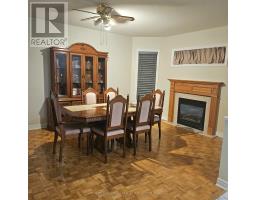 Dining room - 29 Emmitt Road, Vaughan, ON L6A3V8 Photo 4