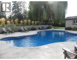 Primary Bedroom - 3576 Rose Road, Kelowna, BC V1W4G5 Photo 5