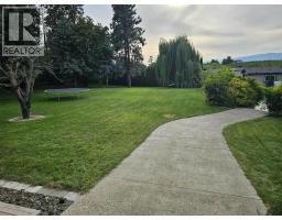 Bedroom - 3576 Rose Road, Kelowna, BC V1W4G5 Photo 3