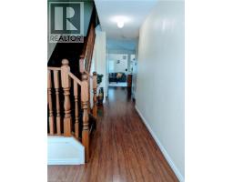 4pc Bathroom - 520 Chablis Drive, Waterloo, ON N2T2X9 Photo 2