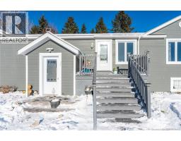 Living room - 39 Carroll Street, Bouctouche, NB E4S2Y1 Photo 4
