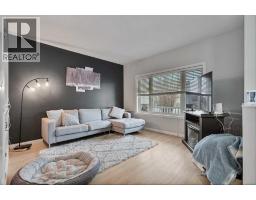 2pc Bathroom - 126 Silkstone Road W, Lethbridge, AB T1J2G3 Photo 4