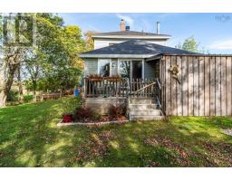 Primary Bedroom - 223 225 Forest Street, Yarmouth, NS B5A5H4 Photo 5