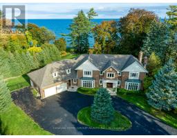Living room - 21 Ennisclare Drive E, Oakville, ON L6J4N3 Photo 4