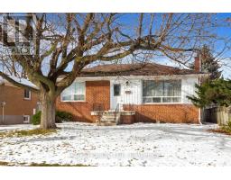 Living room - 22 Mcculla Avenue, Brampton, ON L6V1L7 Photo 2