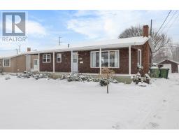 Dining room - 120 Southdale, Charlottetown, PE C1A6Z7 Photo 2