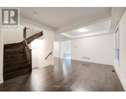 Bedroom - 197 Thompson Drive, East Gwillimbury, ON L9N0V5 Photo 4