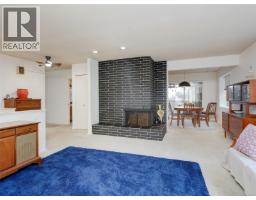 Laundry room - 2202 Arbutus Rd, Saanich, BC V8N1V3 Photo 5