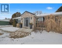 Kitchen - 7922 Hwy 7 Highway, Guelph Eramosa, ON N1H6H8 Photo 5