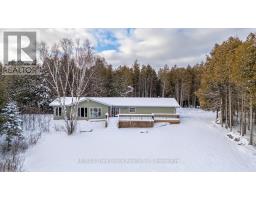 Kitchen - 109 Widgeon Cove Road, Northern Bruce Peninsula, ON N0H2T0 Photo 2