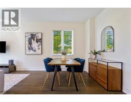 Full bathroom - 60 Bobolink Street, Hamilton, ON L9A2P5 Photo 4