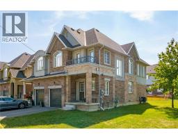 Bedroom - 60 Bobolink Street, Hamilton, ON L9A2P5 Photo 2