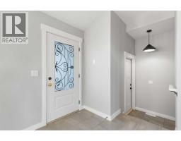 Dining room - 3422 Victory Way, Olds, AB T4H0E4 Photo 5