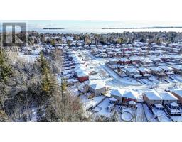 Primary Bedroom - 2320 Warrington Way, Innisfil, ON L9S4V1 Photo 3
