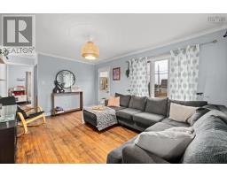 Bedroom - 13935 Highway 1, Hants Border, NS B0P1P0 Photo 4