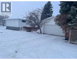 Living room - 11500 105 Avenue, Fairview, AB T0H1L0 Photo 2