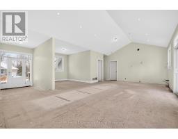 Dining room - 62 Rue Vanier, Tiny, ON L9M0J2 Photo 2