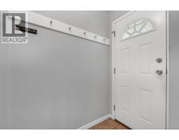 Bedroom - 654 Wade Avenue W Unit 101 201, Penticton, BC V2A1V7 Photo 3